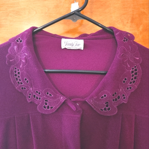 VTG Vanity Fair Snap Front Boysenberry  Fleece Nightgown/Robe Size M - Picture 3 of 9